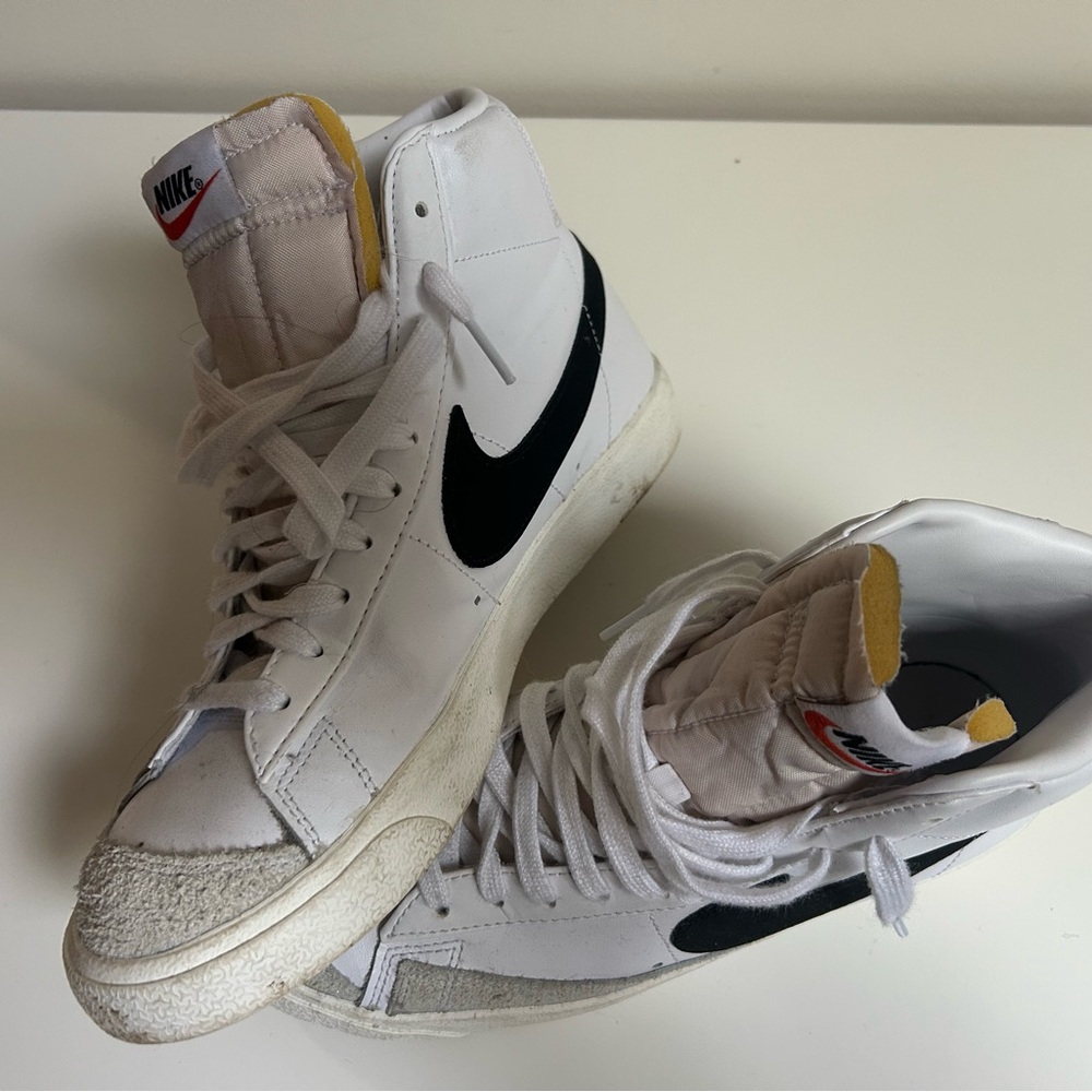 Nike Blazer Mid ‘77 / white with black swoosh / US Women size 9.5